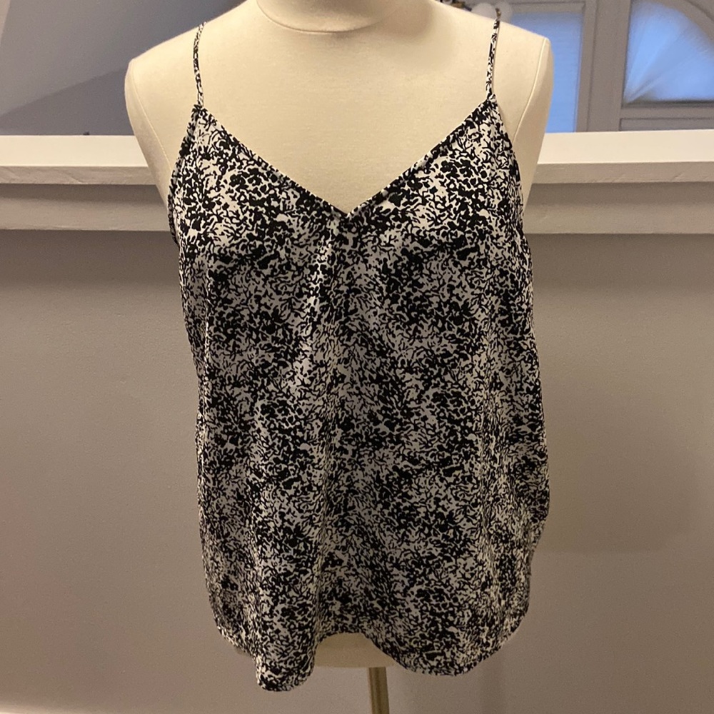 NWT Halogen sleeveless top